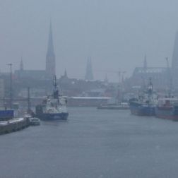 Hafenansicht im Winter